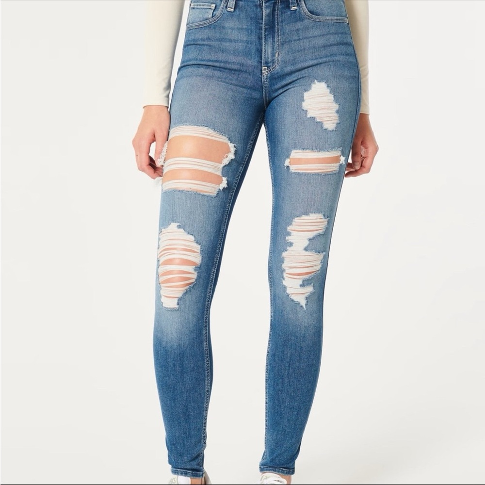 Hollister Women's Light Blue Distressed Skinny Jeans